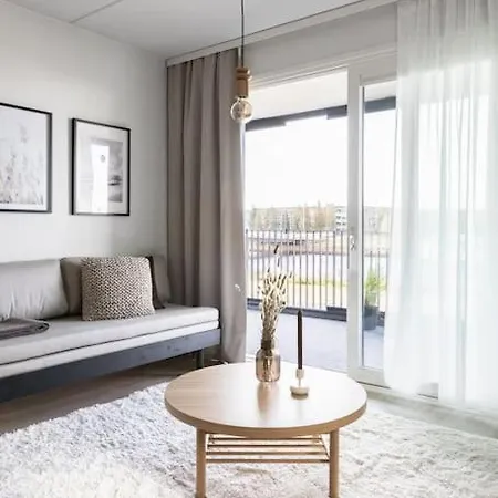 Satamanhelmen Naekoealahuoneisto Apartamento *