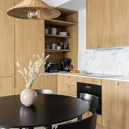 Satamanhelmen Naekoealahuoneisto Apartamento *