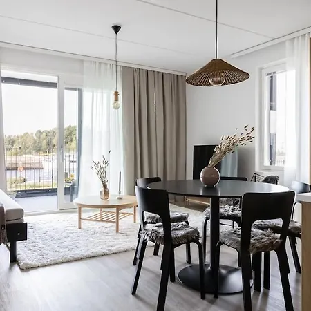 Satamanhelmen Naekoealahuoneisto *