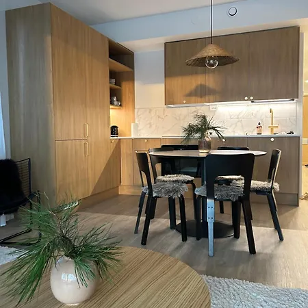 Satamanhelmen Naekoealahuoneisto