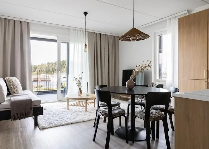 Satamanhelmen Naekoealahuoneisto *